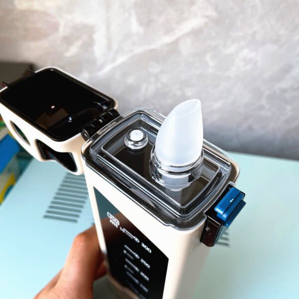 Water bottle modern